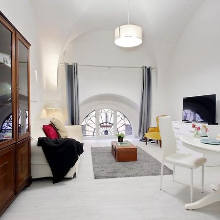 Ponte Cavour Apartment Рим Экстерьер фото