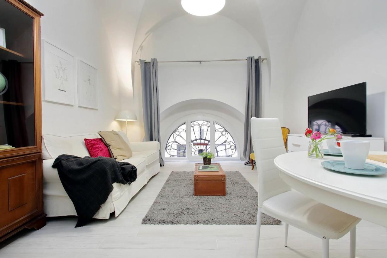 Ponte Cavour Apartment Рим Экстерьер фото